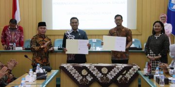 Dinas Perkebunan Provinsi Kalteng dan UGM Tandatangani Perjanjian Kerja Sama