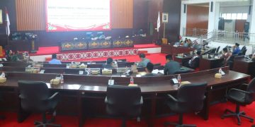 Pemkab Dengarkan Pemandangan Umum Fraksi DPRD Mura