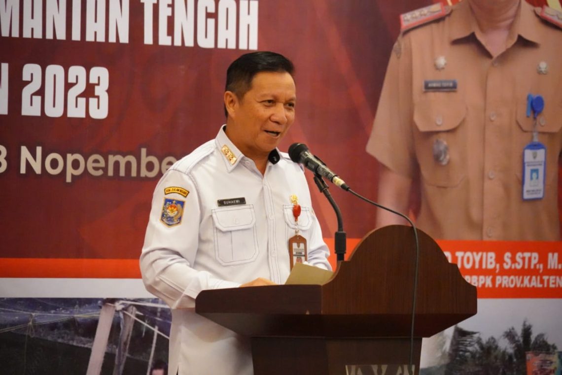 Sahli Gubernur Kalteng Bidang KSDM Suhaemi bacakan sambutan