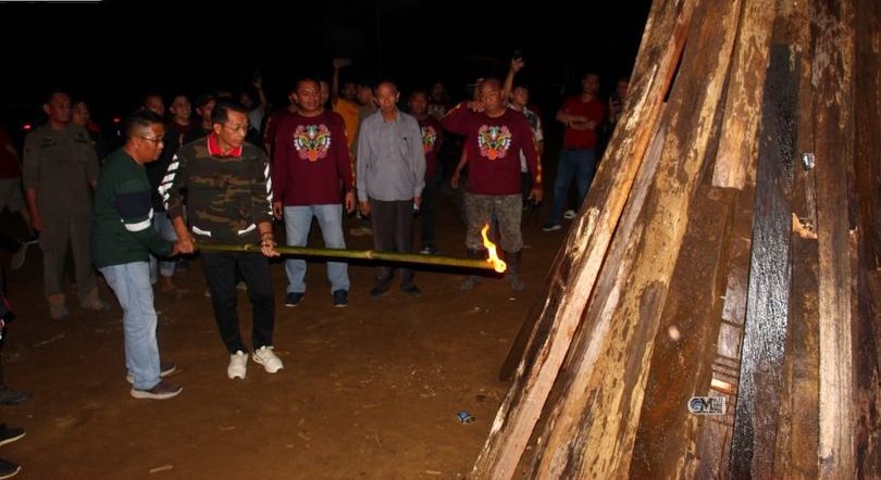 Kegiatan Kemah ELY yang dibuka Bupati Murung Raya, Perdie M Yoseph