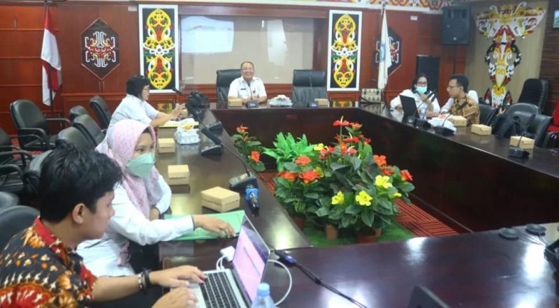 Validasi form survei penyusunan dokumen arsitektur dan peta rencana Sistem Pemerintahan Berbasis Elektronik (SPBE) Kabupaten Murung Raya, digelar di aula A kantor Bupati Murung Raya (Mura), Rabu (15/11/2023). Foto : Ist