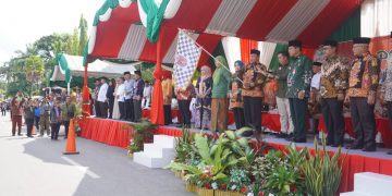 Wagub Edy Pratowo Lepas Peserta Pawai Taaruf MTQ XXXI Tingkat Prov. Kalteng Tahun 2023