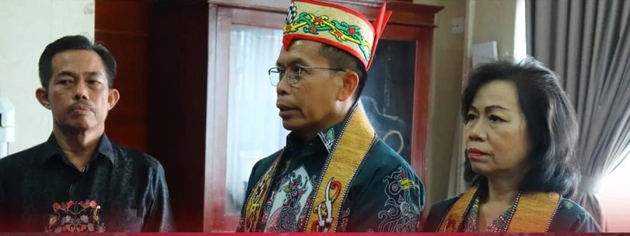 Sambut Pj Bupati Murung Raya di Puruk Cahu