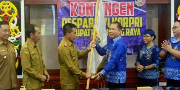 Sekda Lepas Kontingen Pesparawi KORPRI Kabupaten Murung Raya