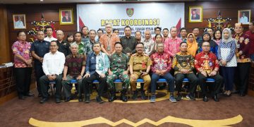 Sahli Gubernur Herson B. Aden Buka Rakor Pemantauan Orang Asing dan Lembaga Asing di Provinsi Kalteng