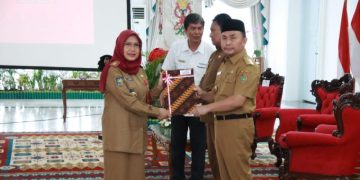 Kepala Dinas TPHP Prov. Kalteng Menerima DIPA Tahun Anggaran 2024