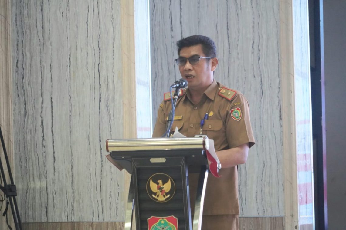 Kepala Diskominfosantik Prov. Kalteng Agus Siswadi sampaikan sambutan