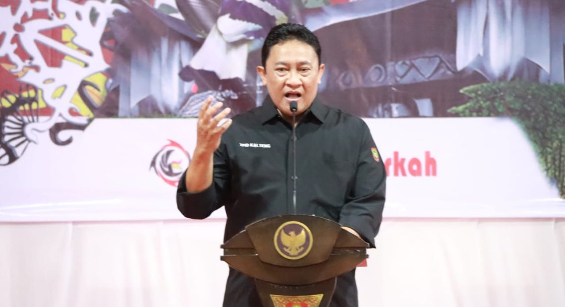 Wakil Gubernur Kalteng H. Edy Pratowo saat menyampaikan sambutannya