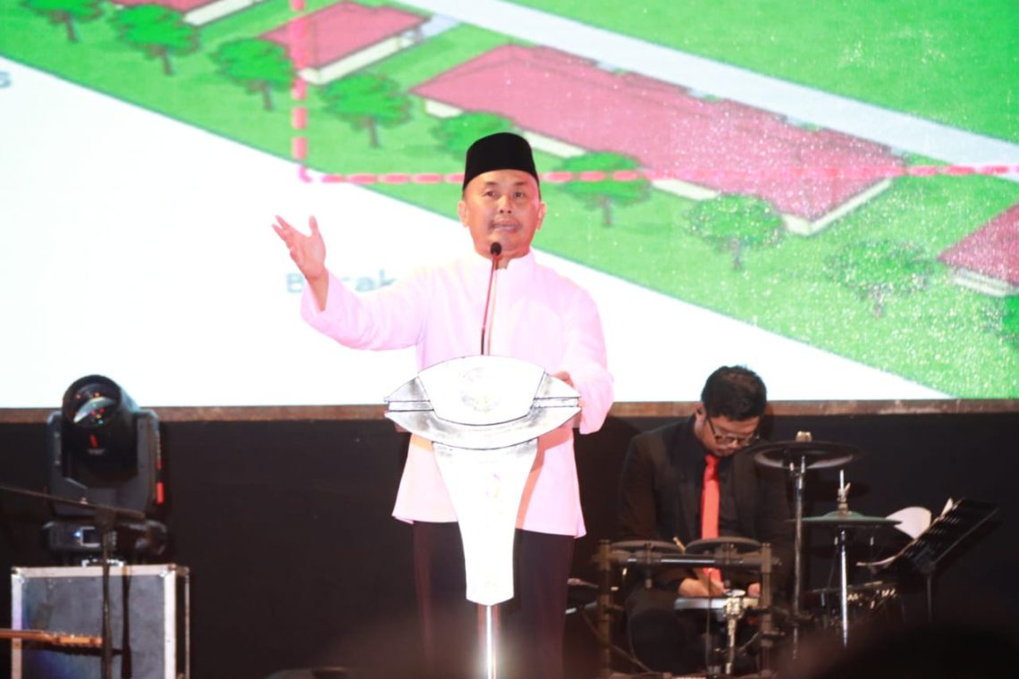 Gubernur H. Sugianto Sabran Hadiri Perayaan Natal Pemprov, DAD dan PGI Kalteng 2023