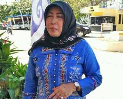 Ketua DPRD Barut, Hj. Mery Rukaini