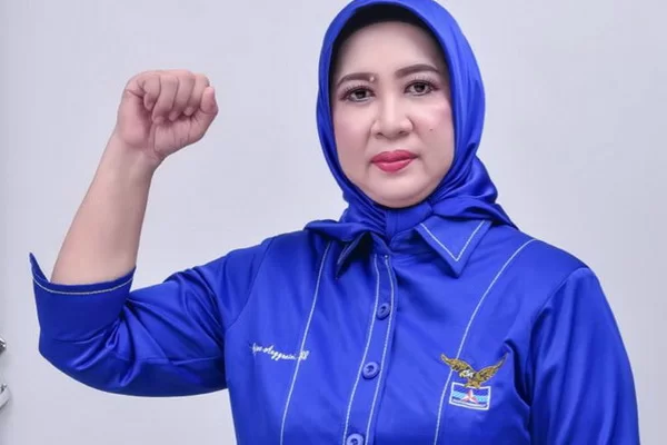 Anggota DPRD Barito Utara, Hj Rujana Anggraini