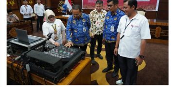 Nuryakin Buka Seminar Audio di Aula Eka Hapakat