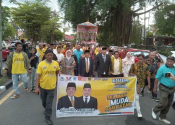 Razak-Sri Suwanto Paslon Pertama Daftar Pemilukada Gubernur Kalteng