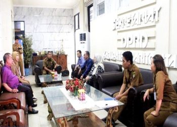 Sekretariat DPRD Barito Utara terima kunjungan DPRD HSU