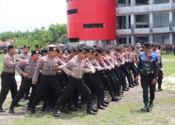 Ditsamapta Polda Kalteng Bersama TNI Latihan Sispamkota