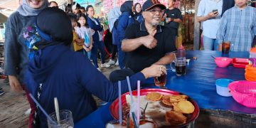 Habib Ismail Blusukan ke Sejumlah Pasar Tradisional