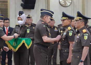 Jaksa Agung Lantik JAM Pidmil dan Kajati Jakarta Baru