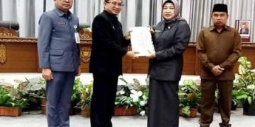 Rapat Paripurna DPRD Barut: Penandatanganan Nota Kesepakatan dan Pidato Pengantar RPJP