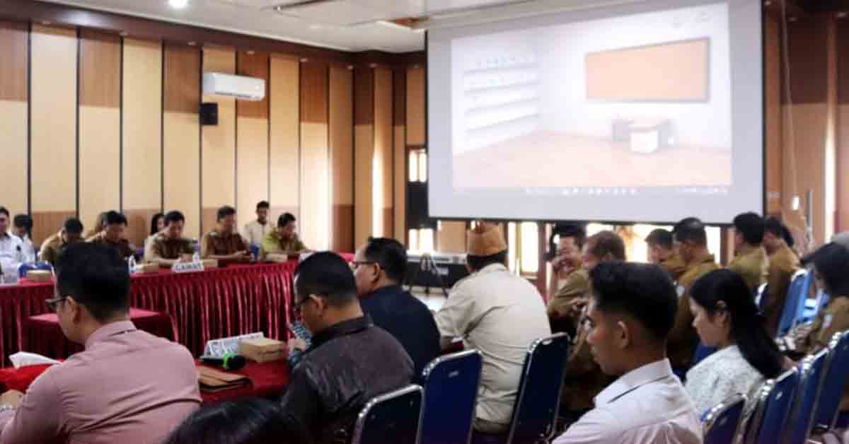 Asisten I Setda Mura Buka Fokus Group Discussion