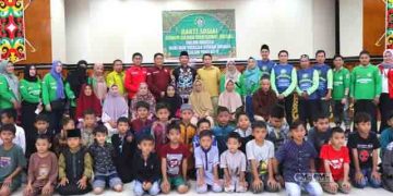 Asisten I Pemkesra Mura Buka Baksos Donor Darah dan Sunatan Massal