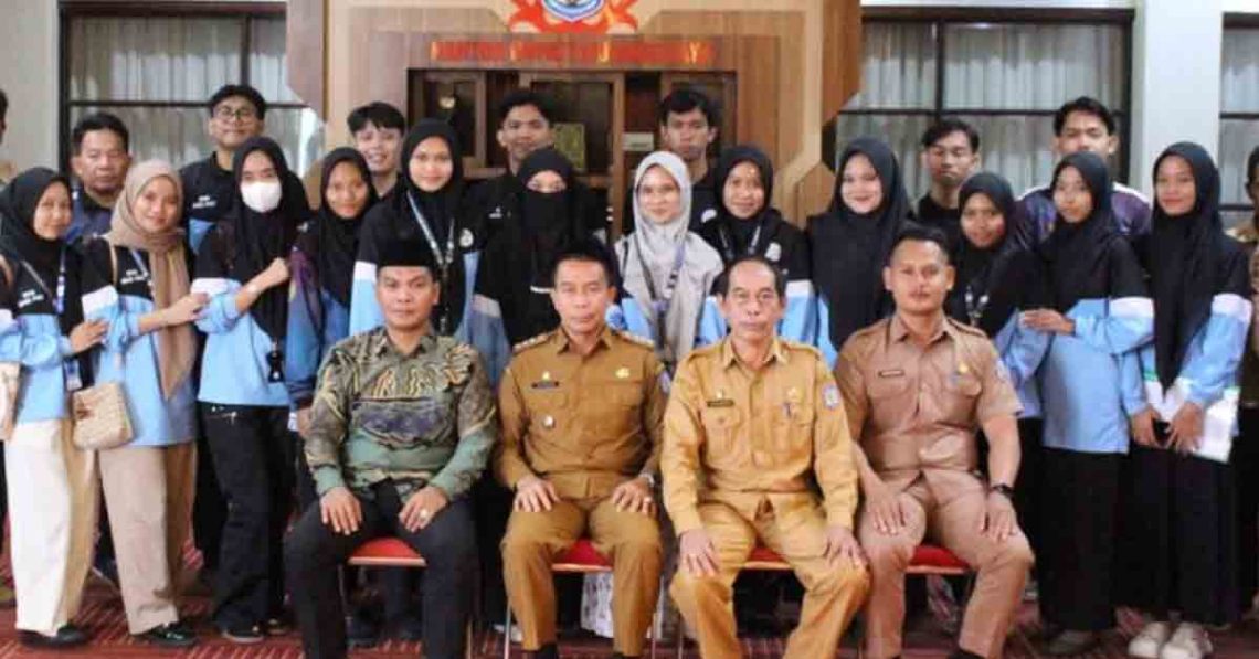 Pj Bupati Mura Sambut Mahasiswa KKN IAIN Palangka Raya