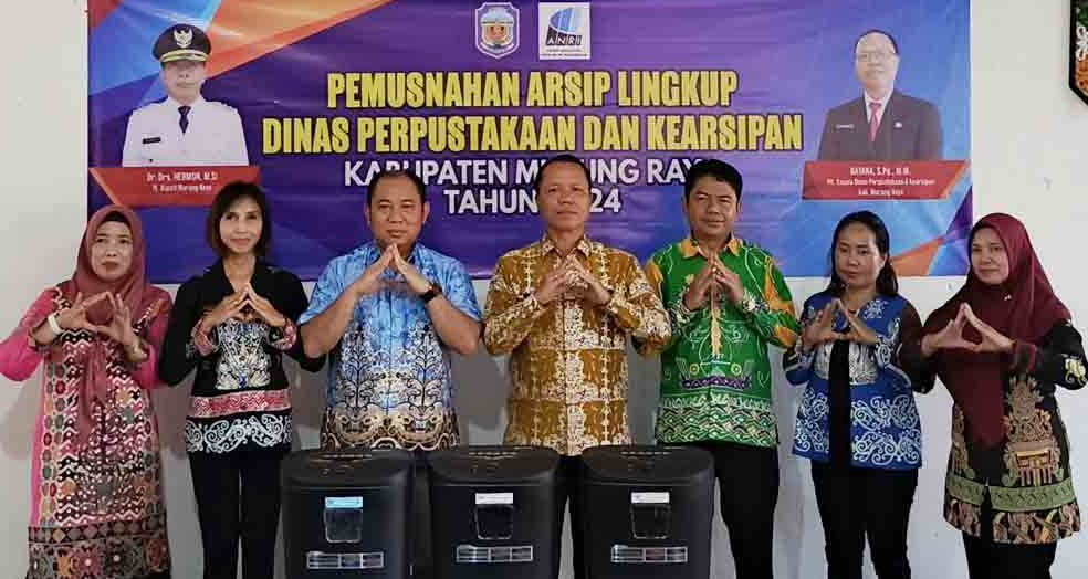 Dinas Perpustakaan dan Kearsipan Mura Laksanakan Pemusnahan Arsip