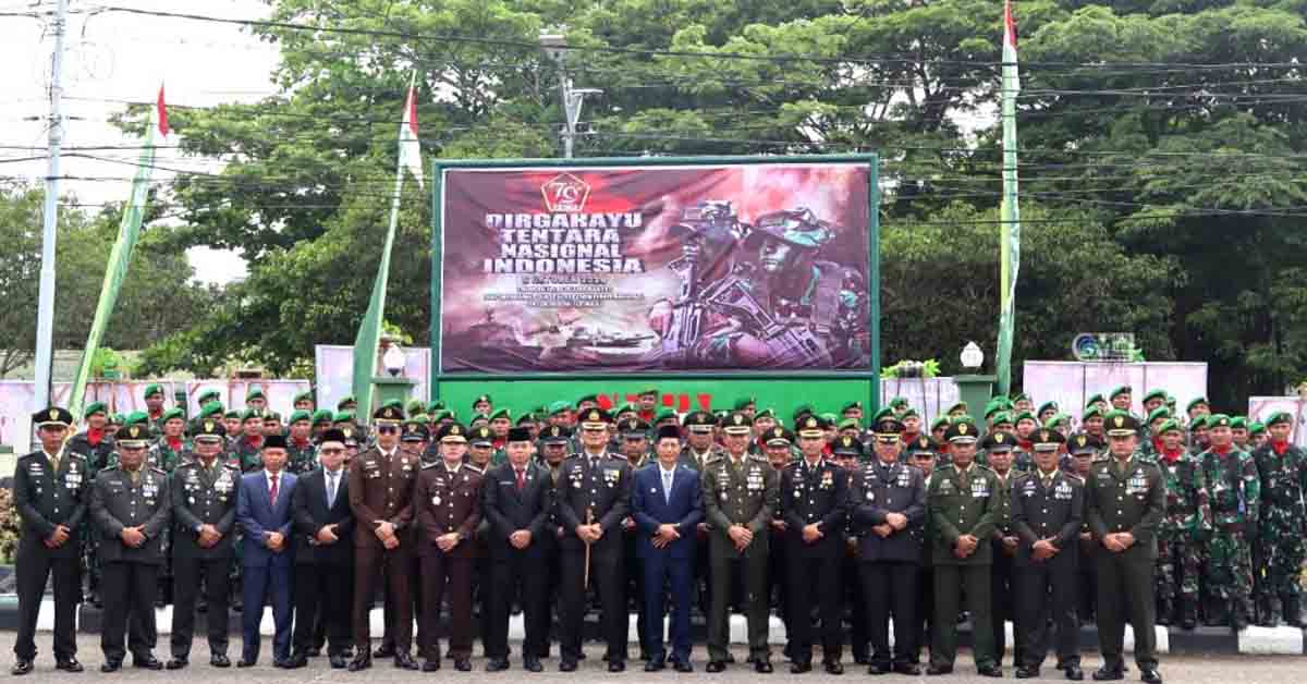 Kepala BKPSDM Mura Hadiri Upacara HUT ke-79 TNI