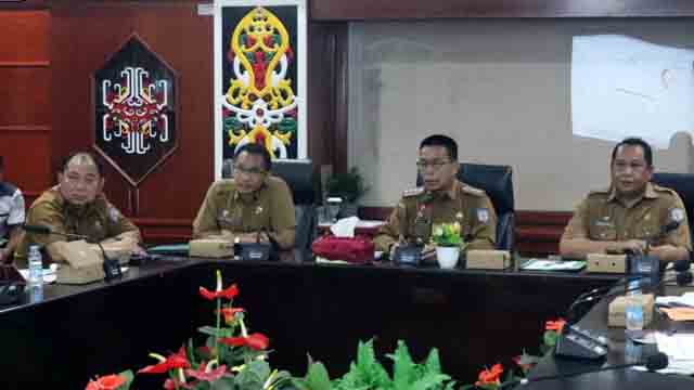 Pj Bupati Pimpin Rapat Evaluasi Data MCP KPK Kabupaten Mura