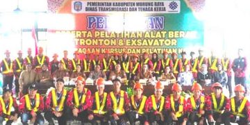 Asisten Setda III Mura Lepas Peserta Pelatihan Alat Berat Tronton dan Excavator