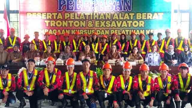 Penutupan Pelatihan Berbasis Kompetensi, Vokasi dan Produktivitas Tahap 1