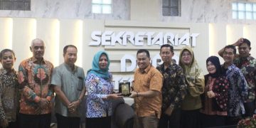 Sekwan DPRD Barut Terima Kunjungan DPRD Batola