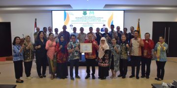 Pemkab Kapuas Terima Anugerah Parahita Ekapraya Kategori Madya