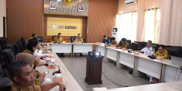 Sekda Kapuas Pimpin Rapat Tindak Lanjut Hasil Evaluasi Kinerja Pejabat Kepala Daerah