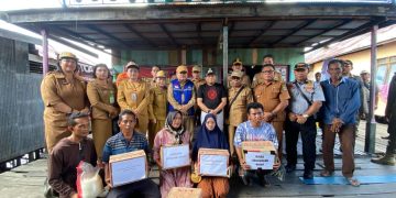 Korban Terdampak Kebakaran di Desa Pulau Mambulau Terima Bantuan