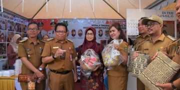 Kunjungi Expo Kapuas 2024, Erlin Berkomitem Majukan UMKM