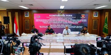 Penyidik Kejagung Sita Uang Rp301 Miliar Kasus TPPU Perkebunan Sawit