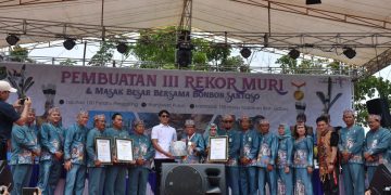 Kapuas Pecahkan 3 Rekor Muri Dalam Sehari