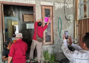 Jaksa Eksekutor Sita Tanah dan Bangunan Terpidana Peredaran Rokok Ilegal