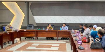 Sekretariat DPRD Kapuas Terima Kunker DPRD HSU Sharing Informasi