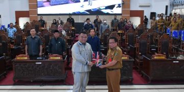 Bupati Kapuas Serahkan LKPj Tahun 2023 ke DPRD Kapuas