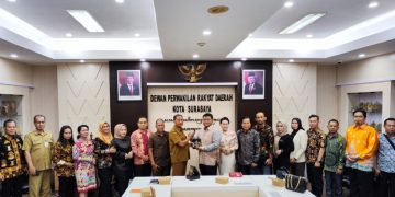 Pansus III DPRD Kapuas Kunker ke DPRD Kota Surabaya