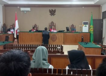 Ujang Iskandar Sakit, Sidang Pembacaan Tuntutan Ditunda
