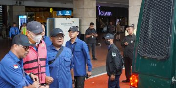 Tersangka Dugaan Korupsi Tata Niaga Timah Diterbangkan ke Jakarta