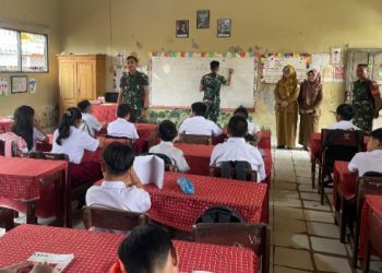 Pertama Kali, Prajurit Kodim 1016/Plk Ajarkan Siswa SD Matematika Metode Gasing