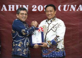 Wagub Serahkan LKPD 2024 kepada Kepala BPK Perwakilan Kalteng