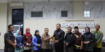 Setwan Barut Terima Kunker DPRD Tabalong Bahas Penerapan Perpres Nomor 33 Tahun 2020