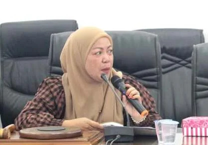 Anggota DPRD Barito Utara Henny Rusgiaty Rusli
