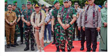 Gubernur Agustiar Sabran Dampingi Pangdam XII/Tpr di Muara Teweh, Tegaskan Sinergi Jelang PSU