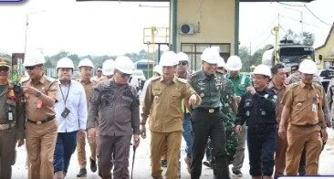 Pj Bupati Barito Utara (Barut), Kalteng, Muhlis didampingi asisten Sekda, unsur FKPD, kepala perangkat daerah, Camat Teweh Baru melakukan kunjungan kerja ke PT Perkasa Sawit Permai di Desa Hajak, Senin, 28 April 2025.