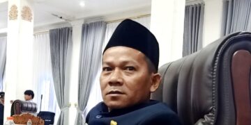 Upacara HUT ke-80 RI di Desa Sikui Dihadiri Anggota DPRD Barut